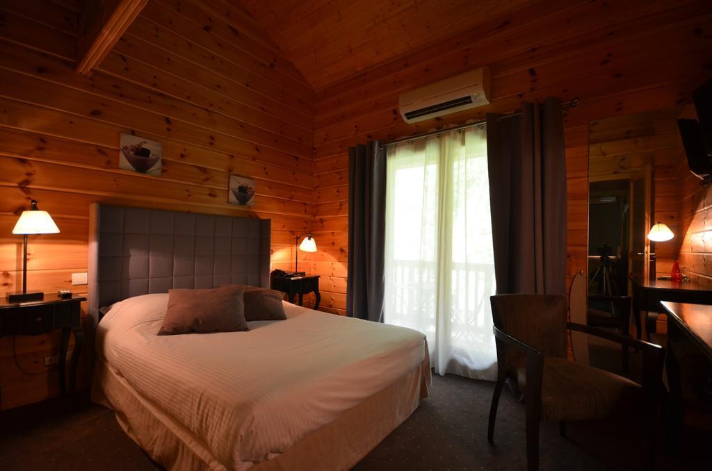 Les Grands Frenes Bed & Breakfast Plaine-de-Walsch Ngoại thất bức ảnh