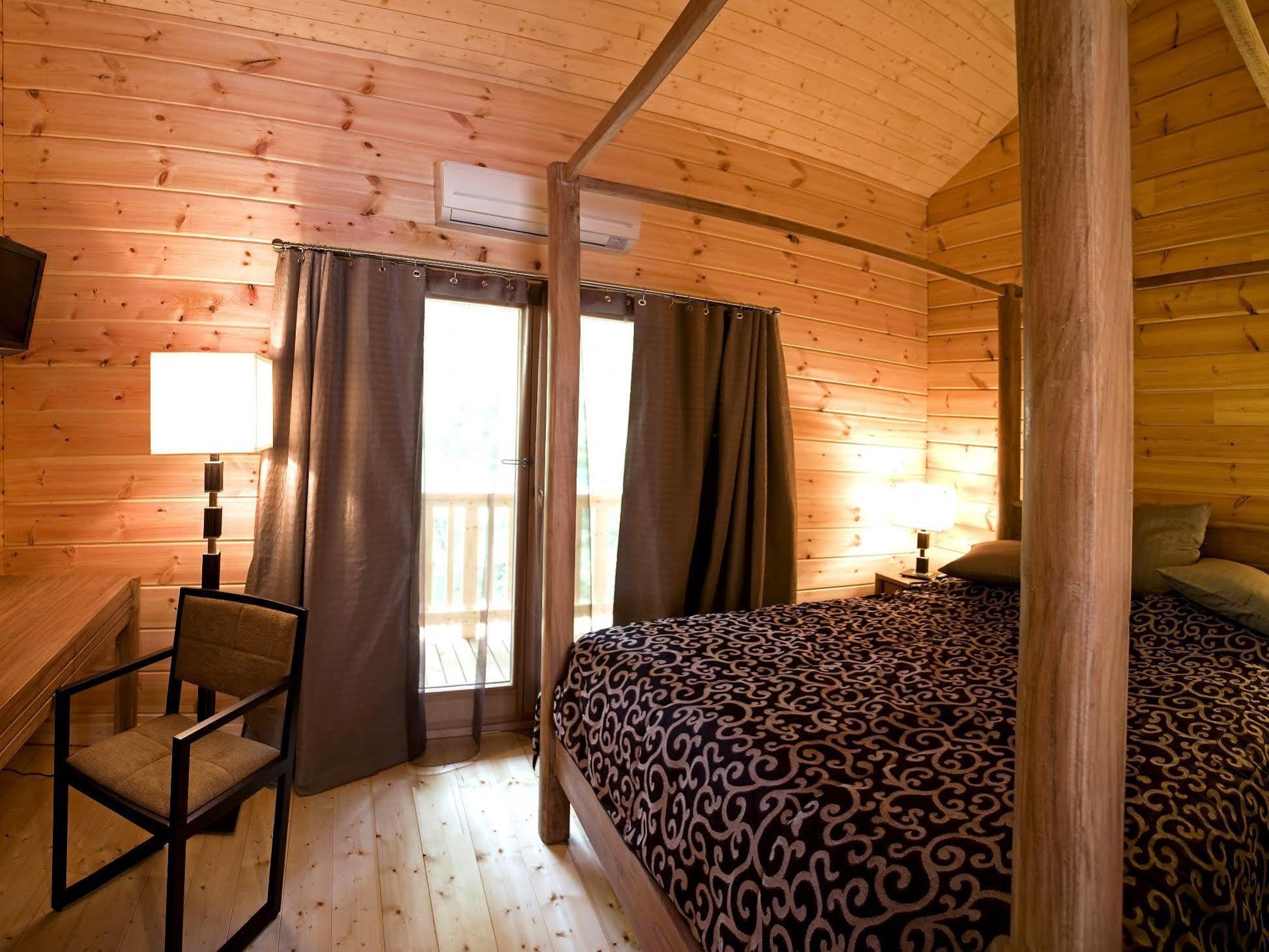 Les Grands Frenes Bed & Breakfast Plaine-de-Walsch Ngoại thất bức ảnh